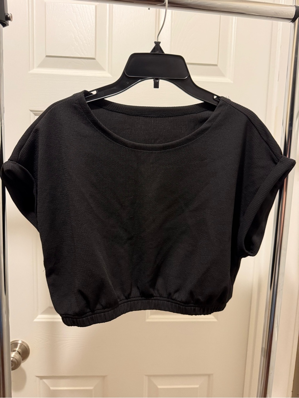 Women's Black Cropped Short Sleeve Top